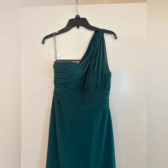 WTOO Bridesmaids 801 - size 8 - Picture 4 of 7